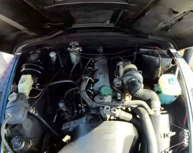 The “new” 200Tdi engine (Image: Charles Overby)